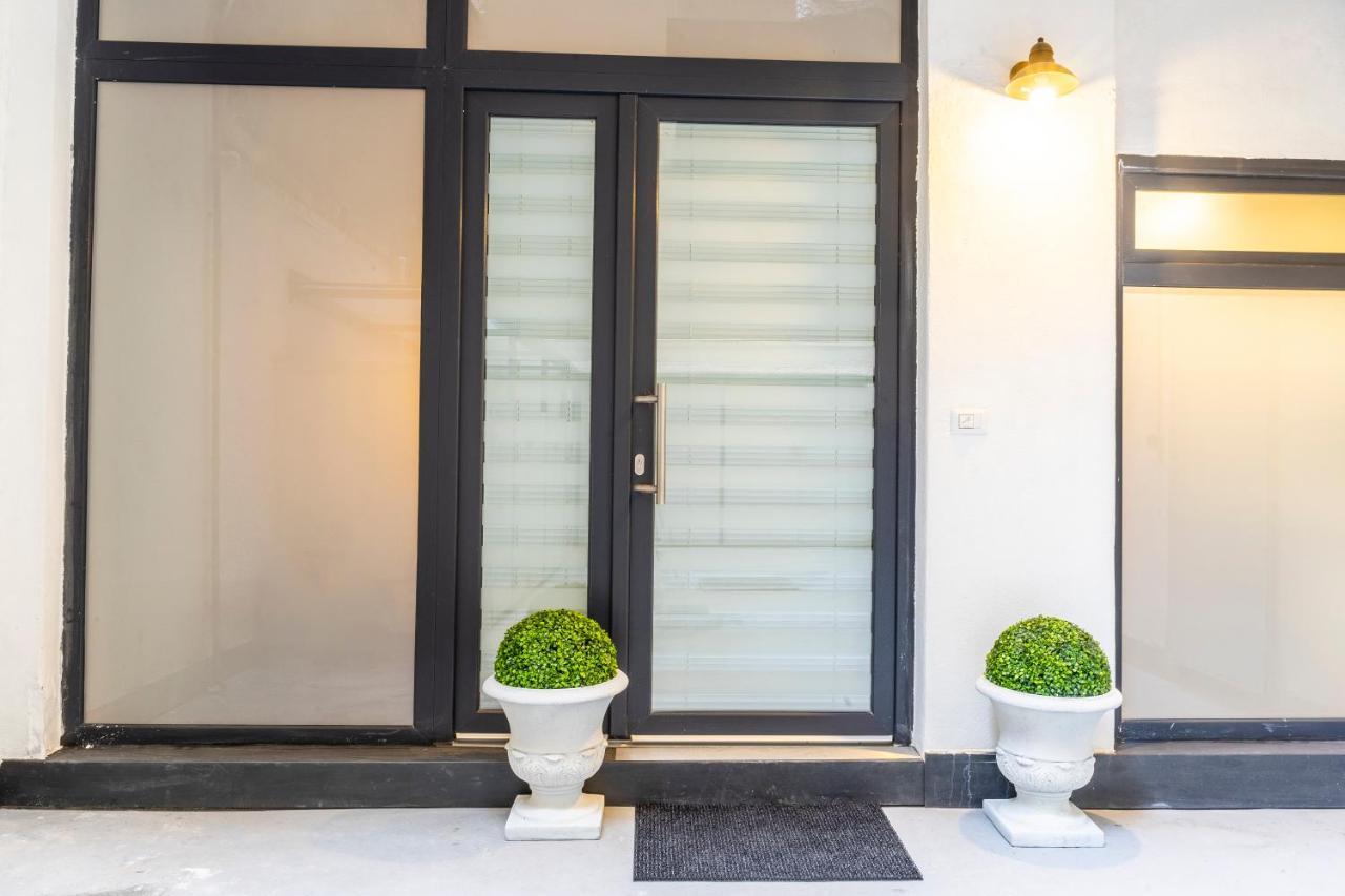 Apartment Capriccio - Luxury Loft Corso Sempione Jacuzzi Aparthotel-wifi *