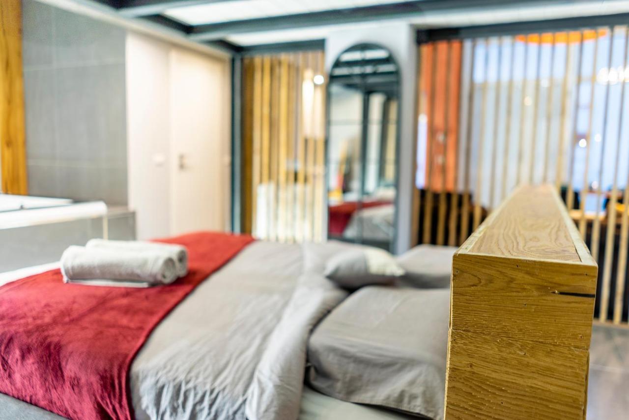Capriccio - Luxury Loft Corso Sempione Jacuzzi Aparthotel-wifi *